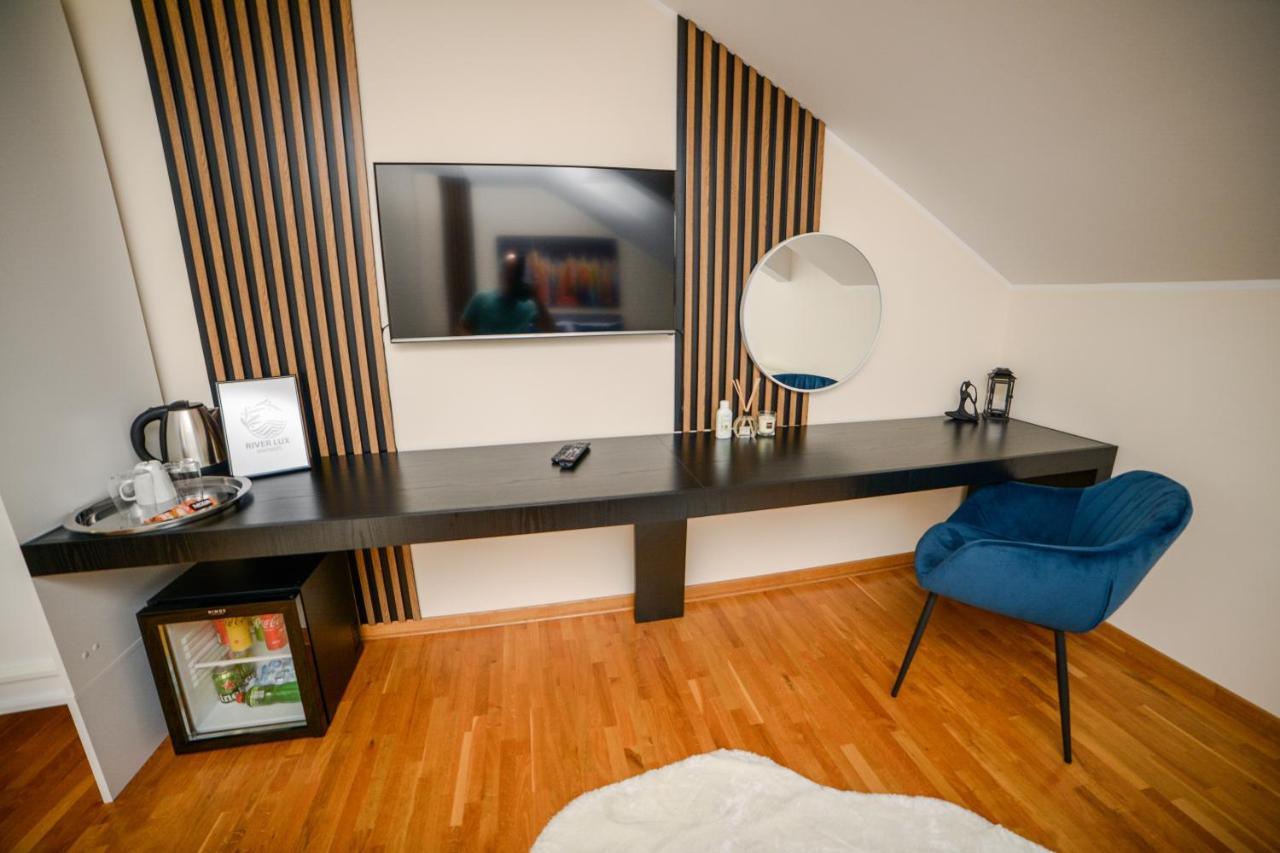 Mini Hotel Riverlux Apartments Backa Palanka Exterior photo