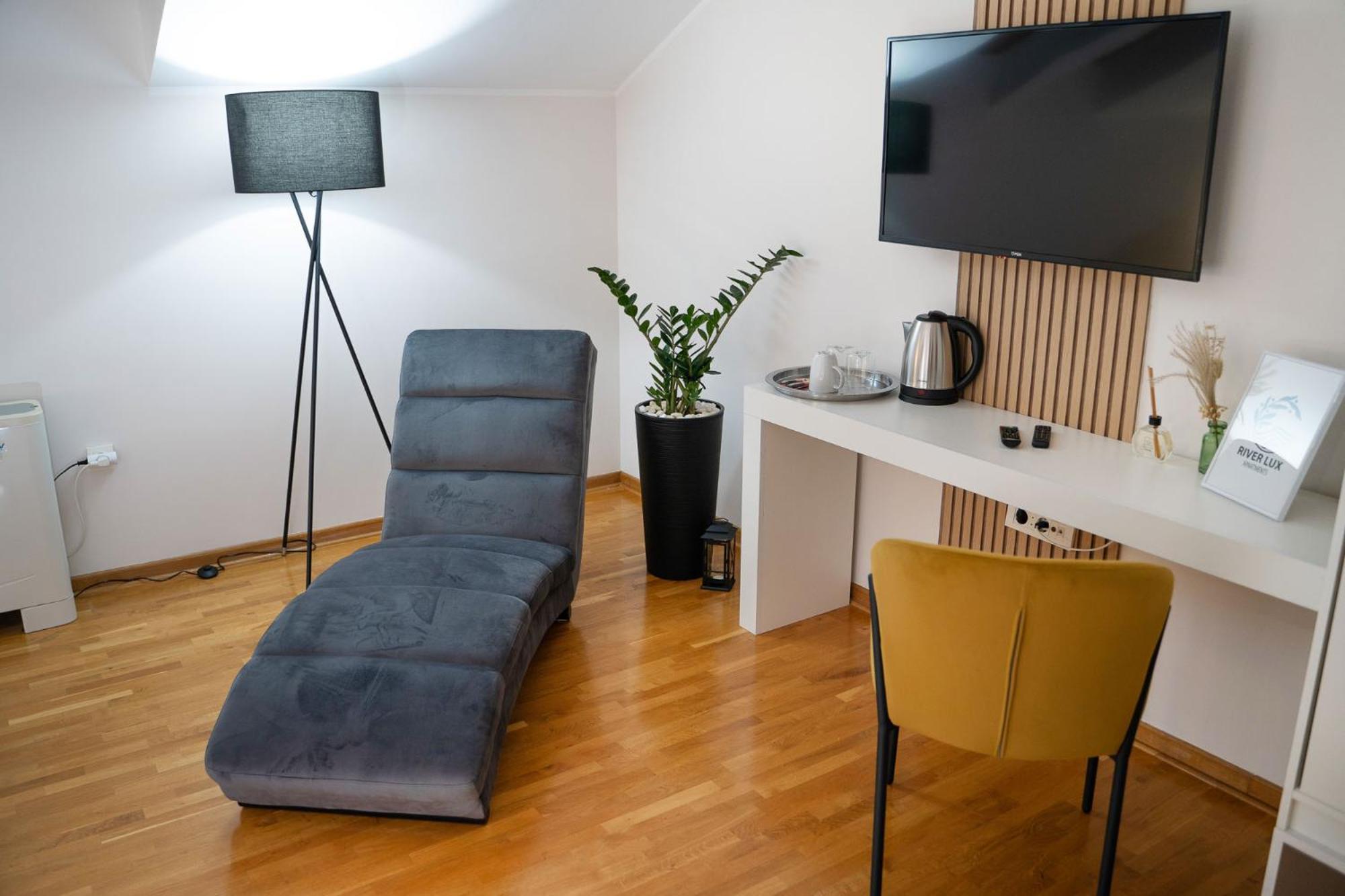 Mini Hotel Riverlux Apartments Backa Palanka Exterior photo