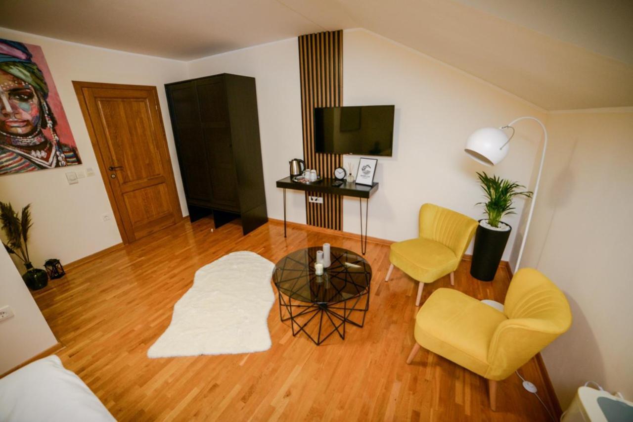 Mini Hotel Riverlux Apartments Backa Palanka Exterior photo