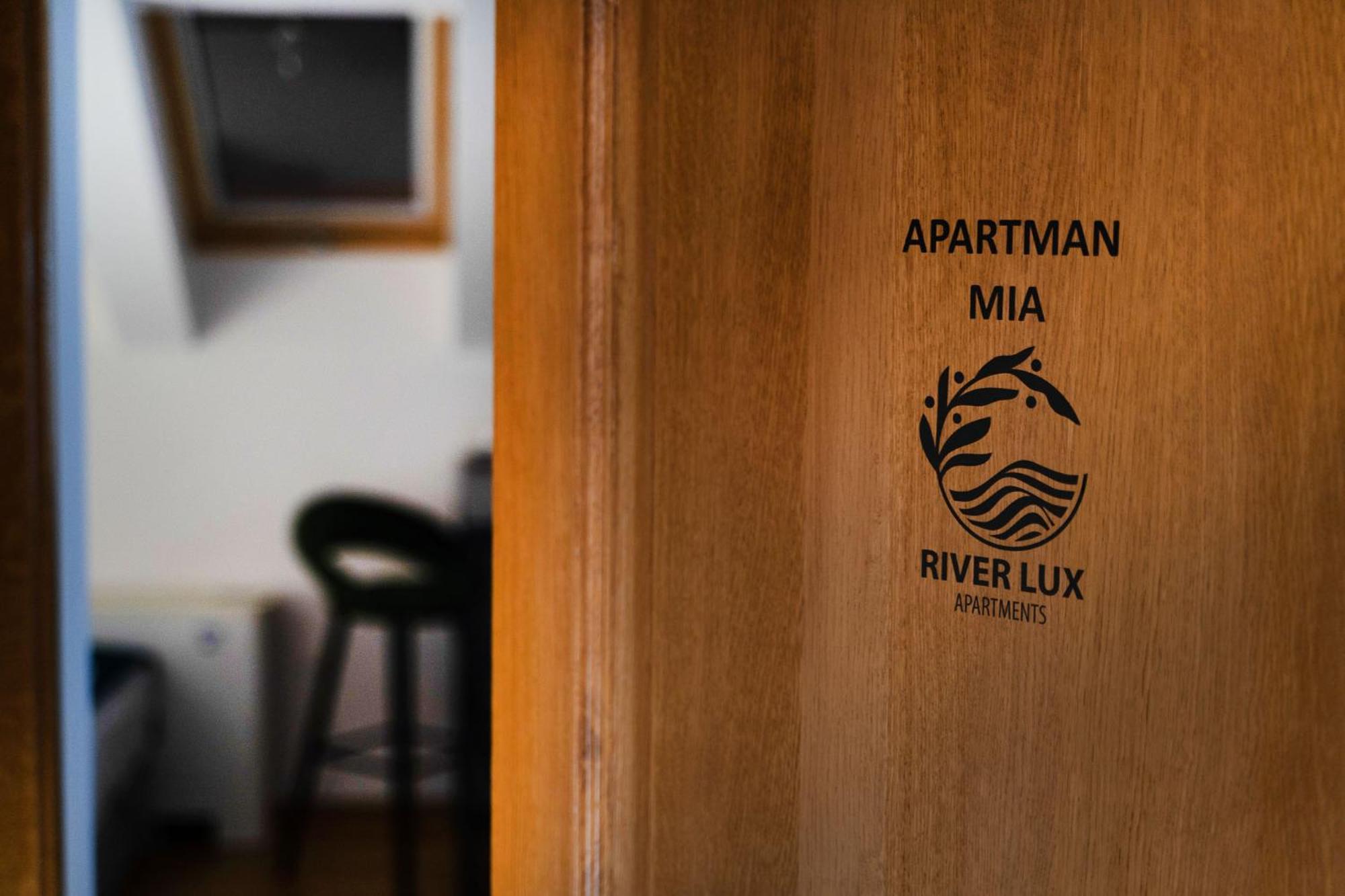 Mini Hotel Riverlux Apartments Backa Palanka Exterior photo
