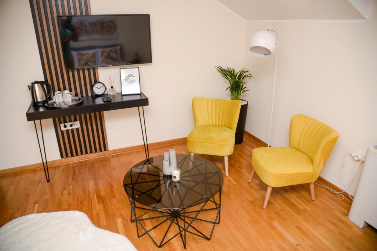 Mini Hotel Riverlux Apartments Backa Palanka Exterior photo